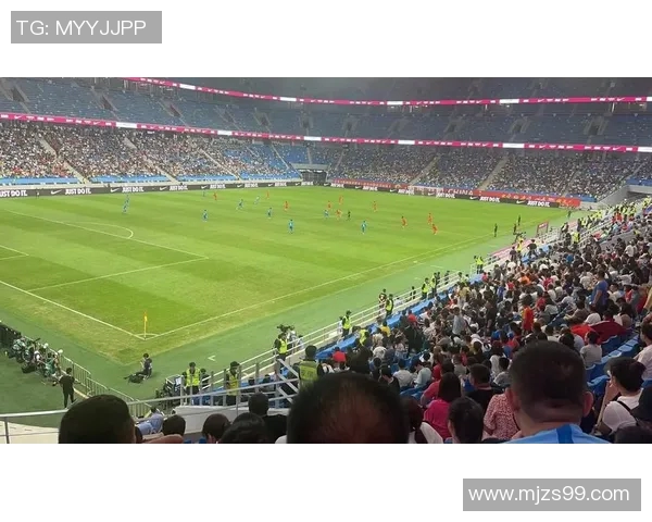 南京足球队状态飙升创历史新高引发球迷热议与期待