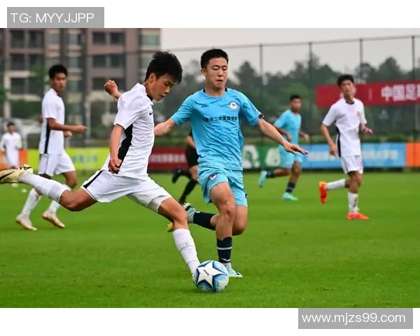 成都足球队心理素质揭秘:如何在赛场上逆风翻盘与保持冷静 成都足球队心理素质揭秘:如何在赛场上逆风翻盘与保持冷静