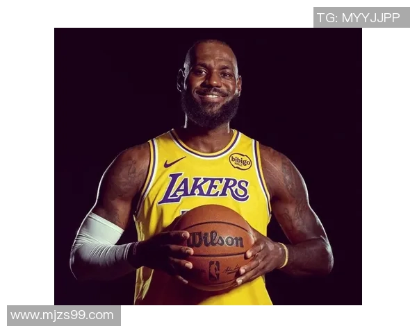 詹姆斯：从篮球天才到全球偶像的传奇之路与影响力解析