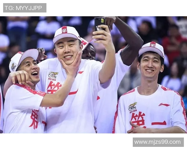 韩德君的篮球传奇之路：从青涩少年到CBA巨星的成长历程与荣耀时刻