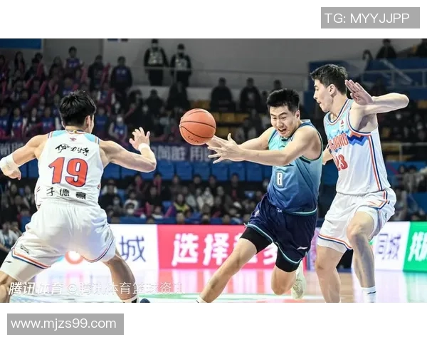 成都篮球队区域防守分析：优缺点及改进建议探讨